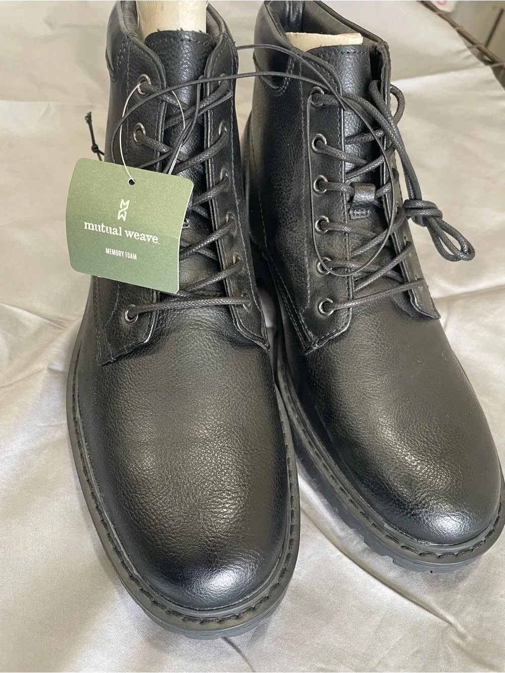 Mutual Weave Men's Black Leather Chukka Boots